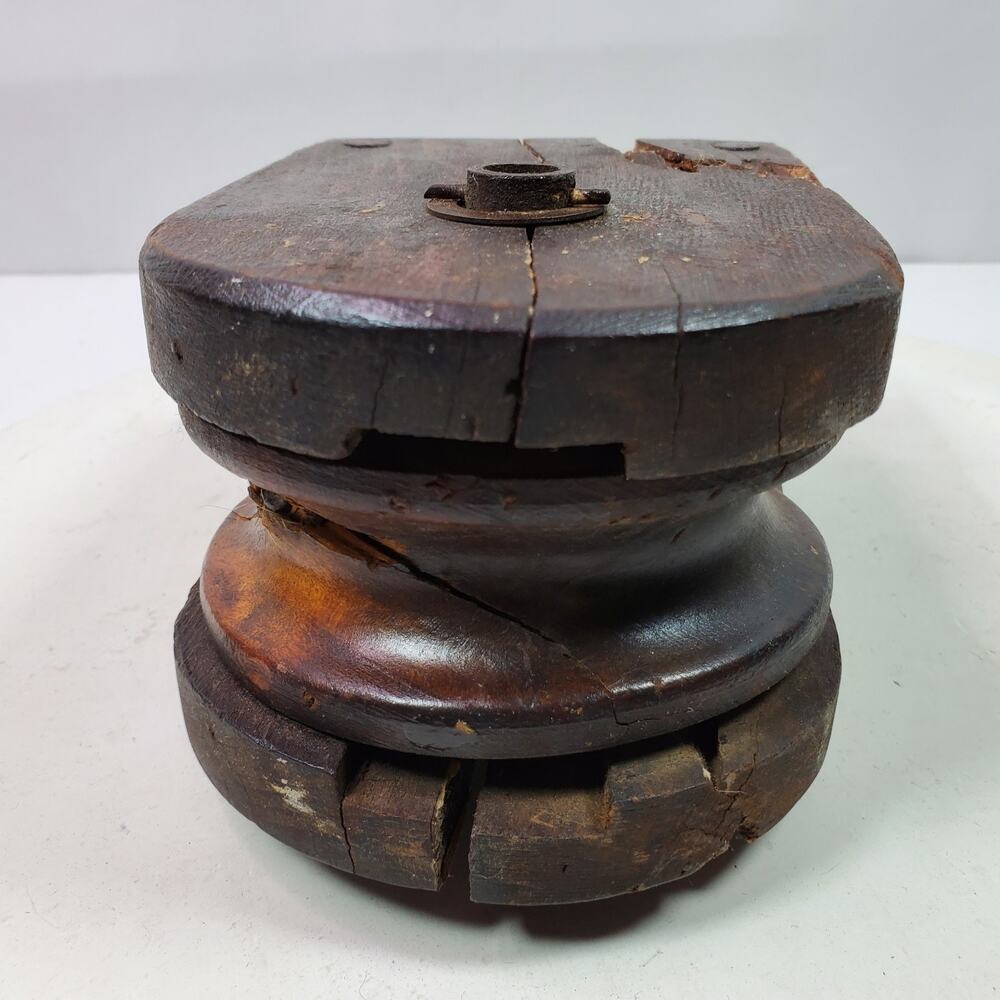 Antique Primitive Wood Pulley Single Wheel Barn Pulley - Picture 3 of 10